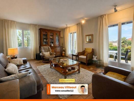 Maison à vendre 285 000 € 5 pièces 4 chambres 120 m² 852 m² de terrain La Verchere Charnay-lès-Mâcon 71850