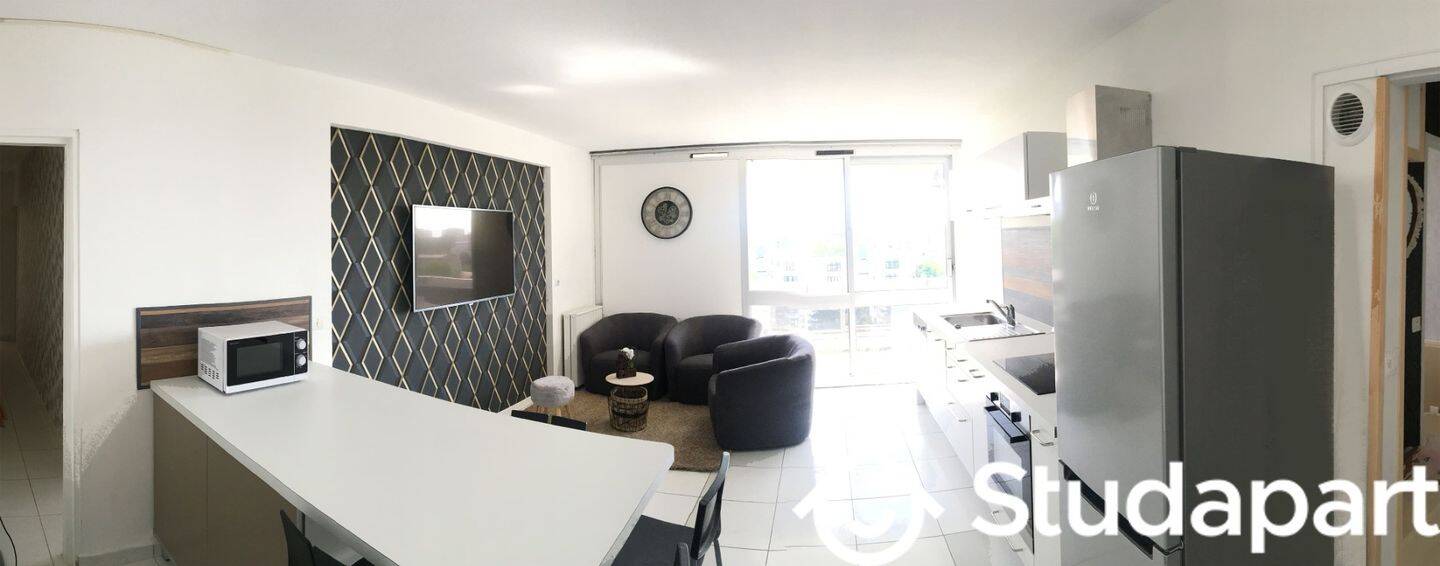 1 pièce 11 m² · à Lyon 8ème Arrondissement · 11 m² · 580 €