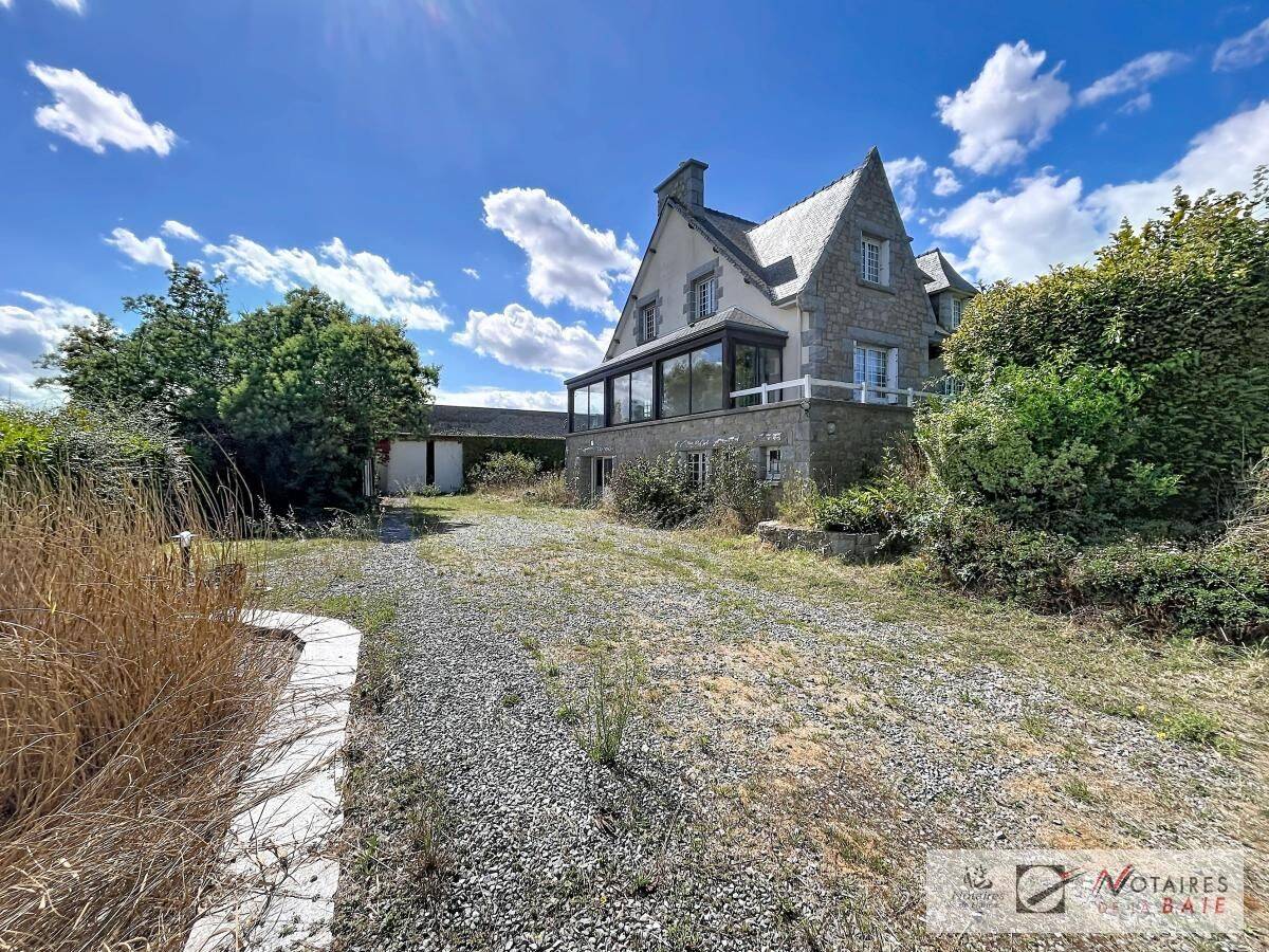 Maison 9 pièces 240 m² · à Pléboulle · 240 m² · 323 550 €