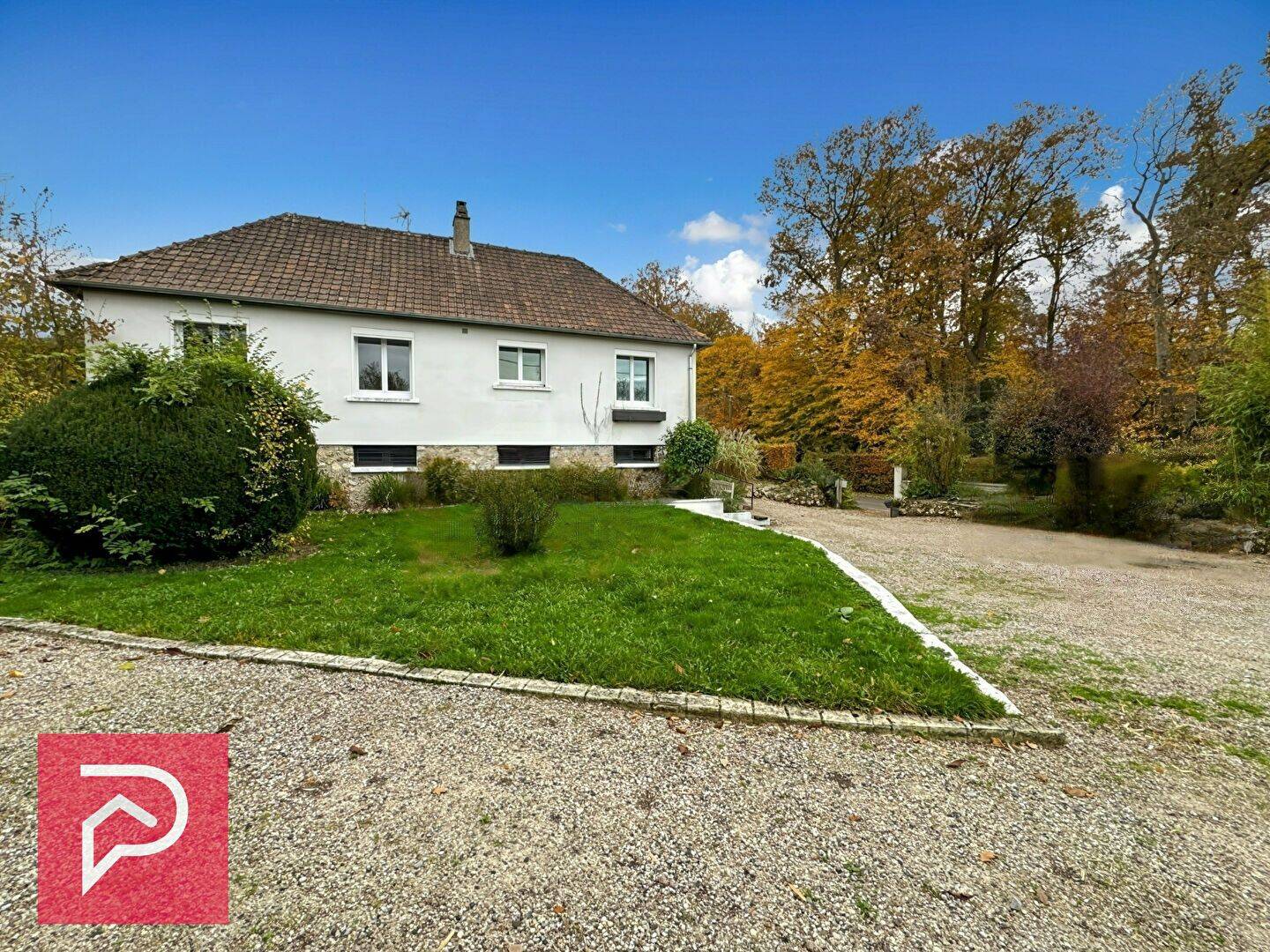 Maison 8 pièces 155 m² · à Menneval · 155 m² · 225 000 €