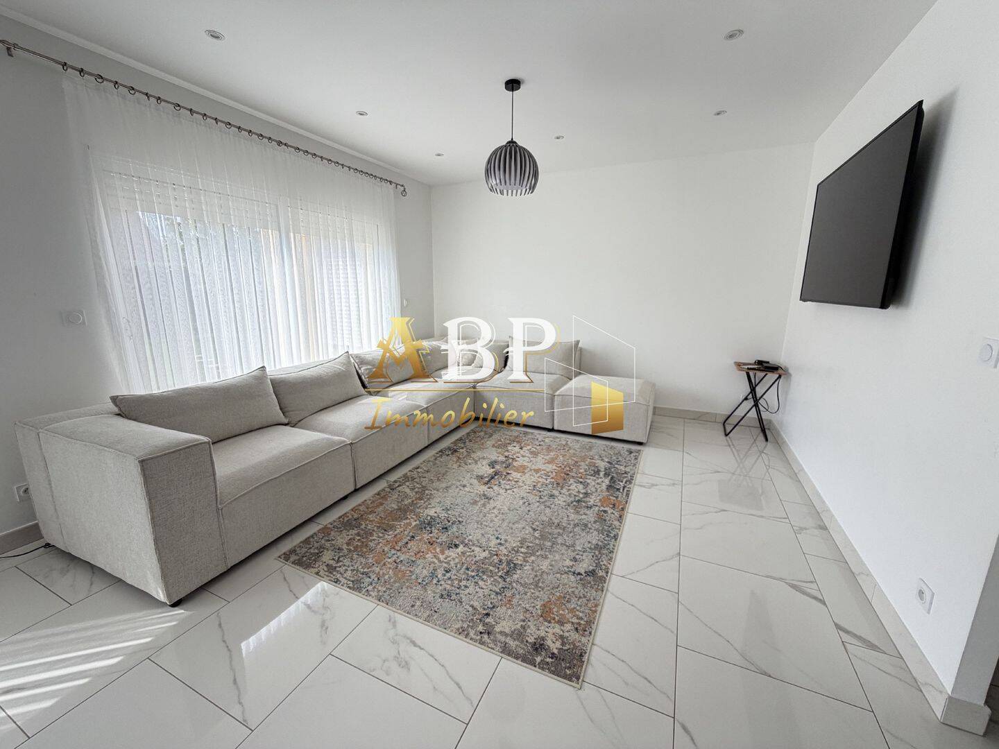 Maison 4 pièces 123 m² · à Saint-Denis-Lanneray · 123,4 m² · 263 750 €
