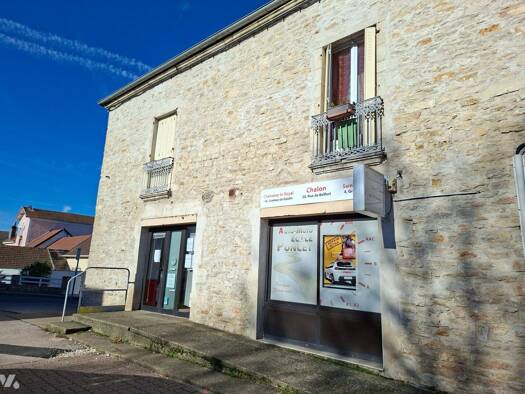 Local commercial à louer 1 030 € 95,9 m² de surface de vente Châtenoy-le-Royal 71880