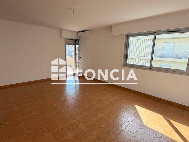 Appartement 3 pièces 75 m² · à Saint-Laurent-du-Var · 75,4 m² · 1 262 €/mois