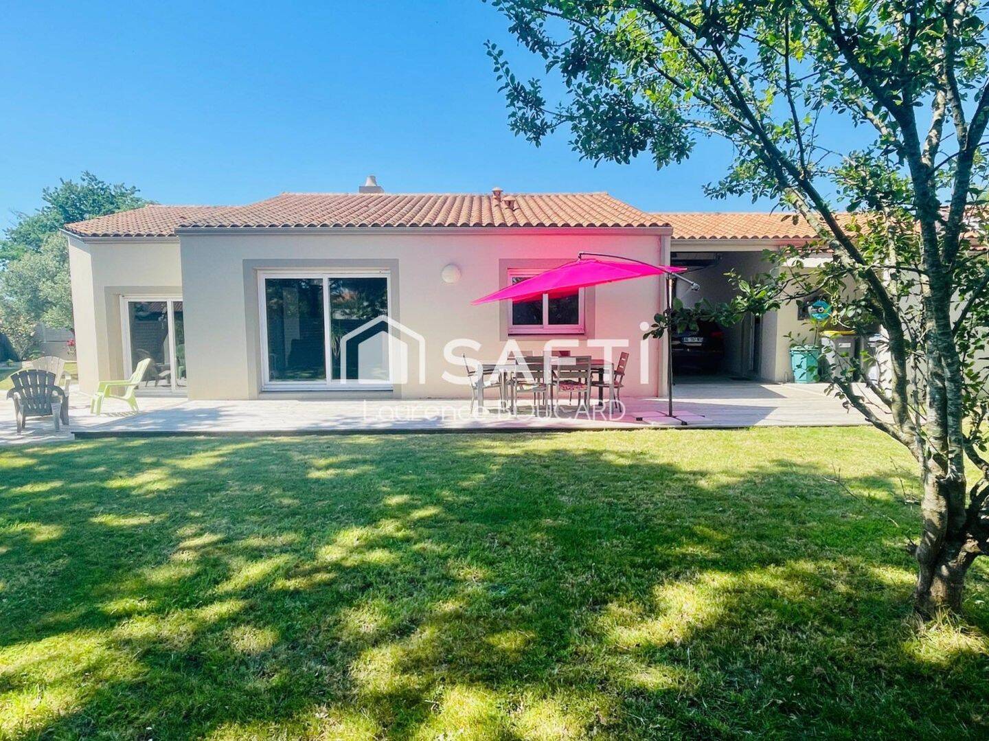 Maison 5 pièces 120 m² · à Saint-Mathurin · 120 m² · 358 000 €