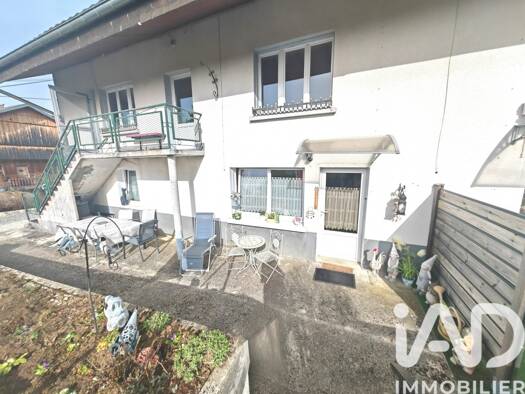 Appartement à vendre 219 000 € 4 pièces 2 chambres 105 m² RDC Montlebon 25500