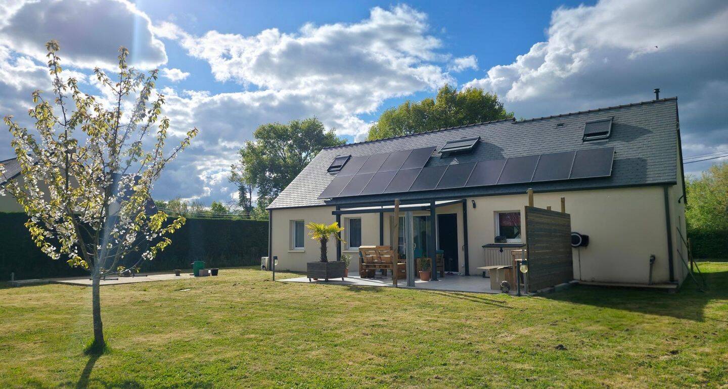 Maison 6 pièces 130 m² · à Noyant-Villages · 130 m² · 245 000 €