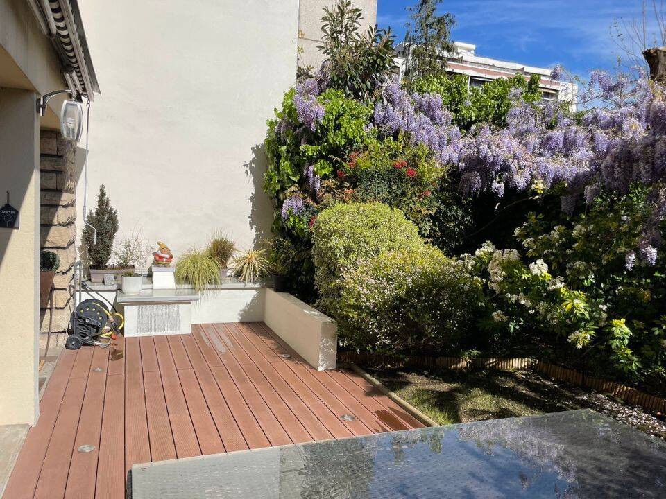 Appartement 3 pièces 76 m² · à Courbevoie · 76 m² · 2 400 €