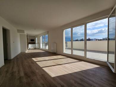 Appartement à louer 980 € 3 pièces 2 chambres 77,2 m² Sous le toit, Étage 4/4 Arcole Brindeau Le Havre 76600