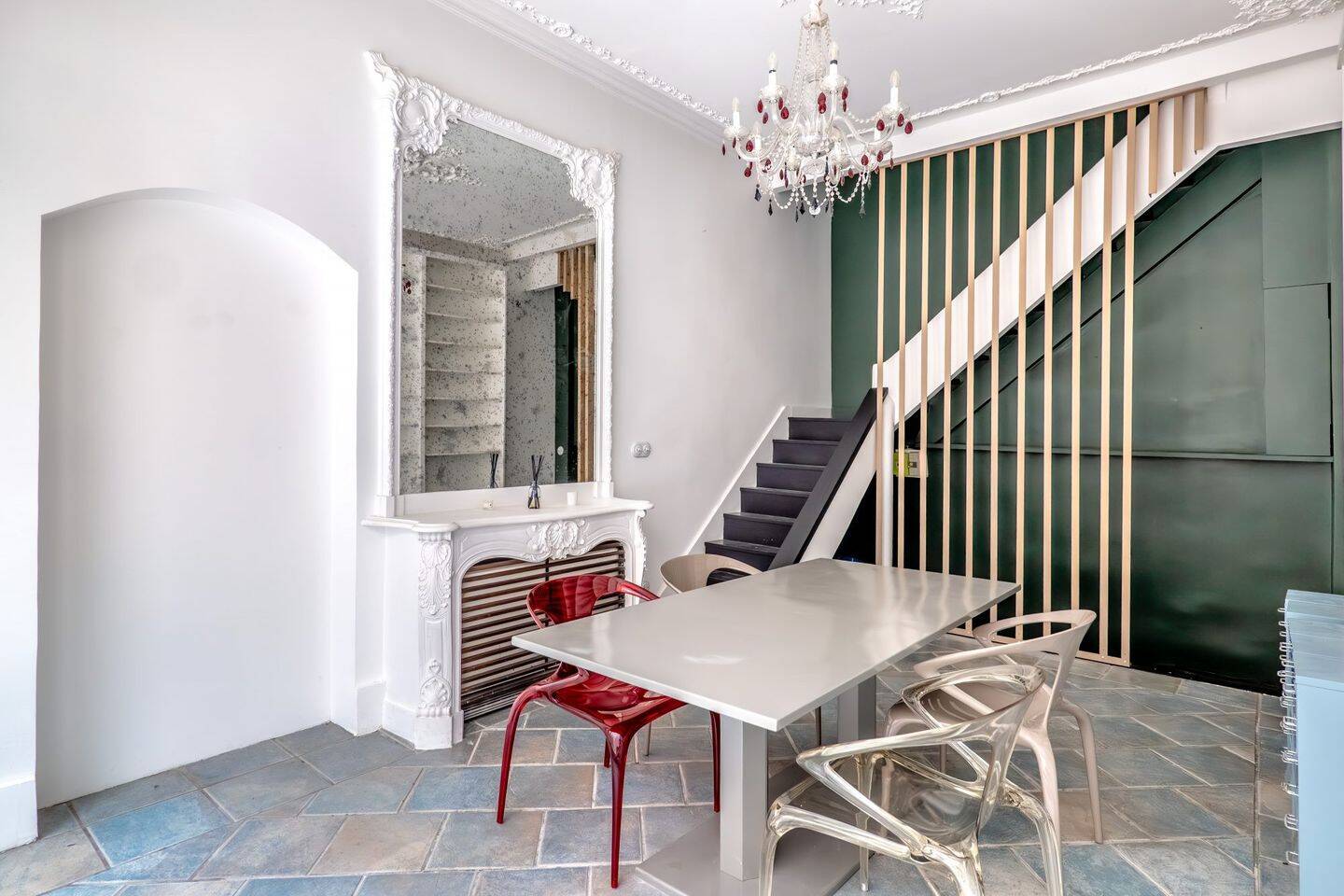 Maison 5 pièces 106 m² · à Paris 2ème Arrondissement · 106 m² · 935 000 €