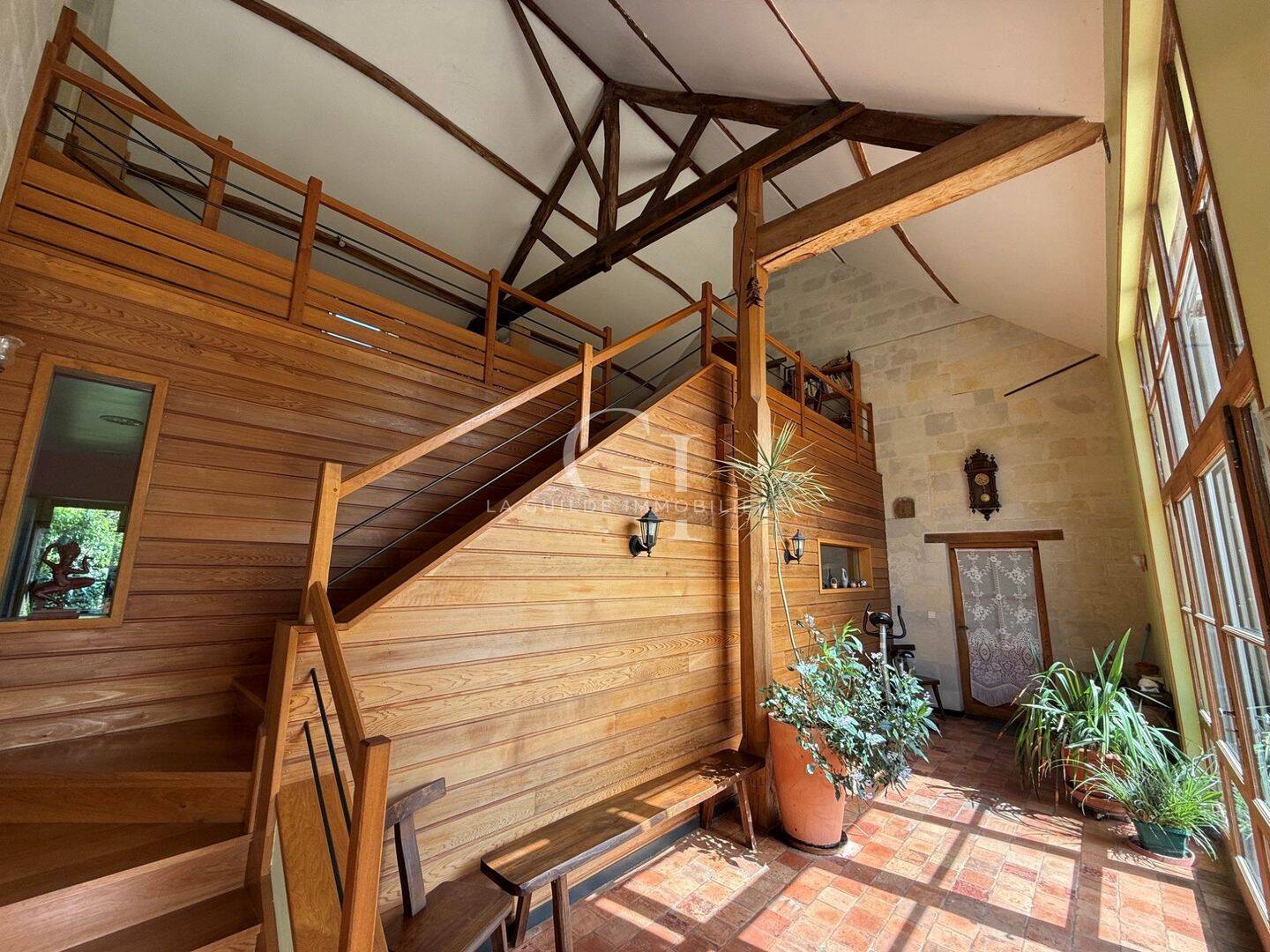 Maison 9 pièces 271 m² · à Gennes-Val-de-Loire · 271 m² · 524 000 €