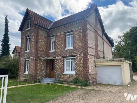 Maison à vendre 273 000 € 5 pièces 3 chambres 153 m² 1 000 m² de terrain Saint-Aubin-lès-Elbeuf 76410