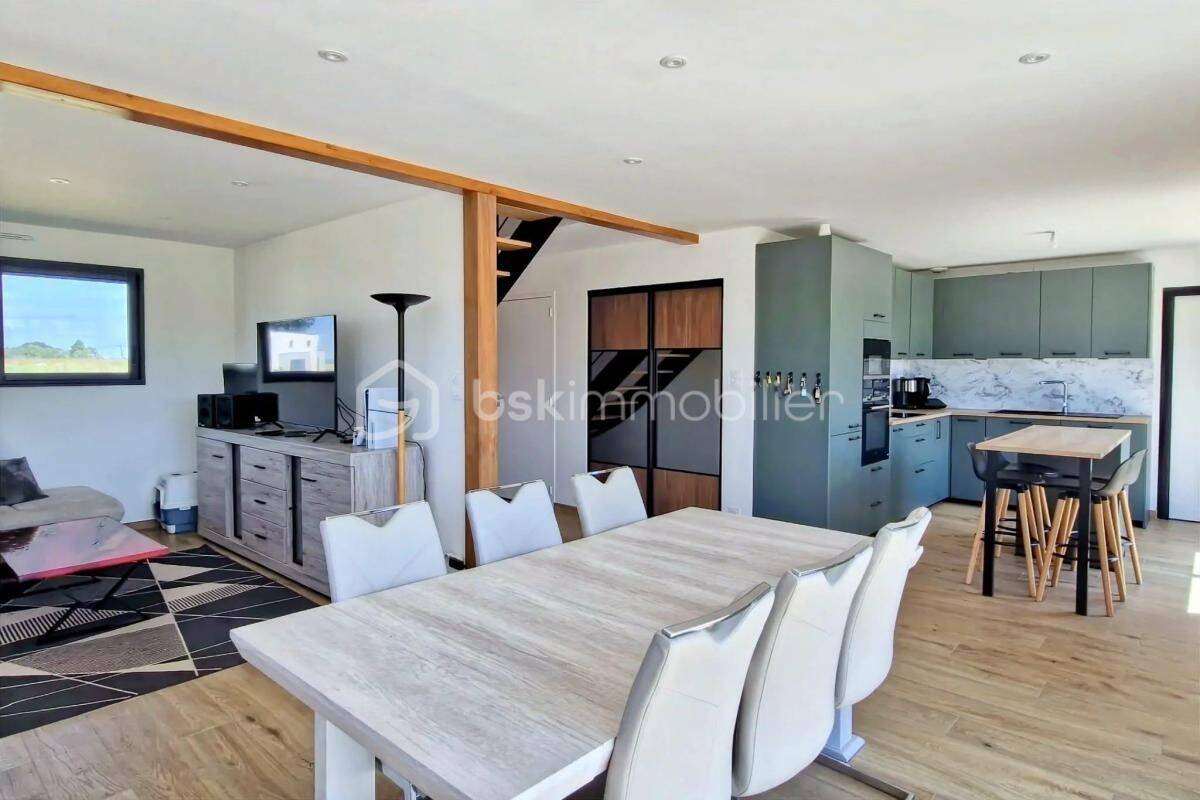Maison 5 pièces 133 m² · à Cornillé · 133 m² · 319 000 €