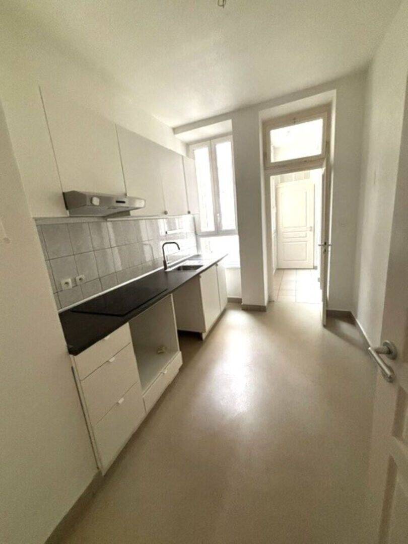 4 pièces 82 m² · à Strasbourg · 82,1 m² · 1 239 €