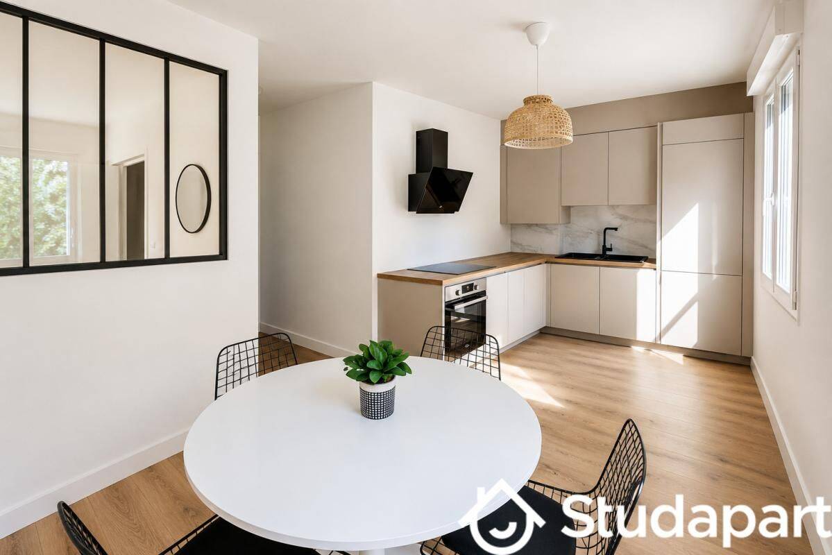 1 pièce 97 m² · à Clermont-Ferrand · 97 m² · 440 €