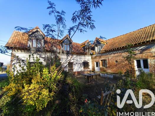 Maison à vendre 209 000 € 7 pièces 5 chambres 201 m² 4 982 m² de terrain Gueschart 80150