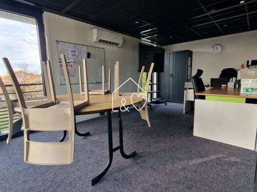 Local commercial à louer 1 770 € 75 m² de surface de vente Sainte Marie Pornic 44210