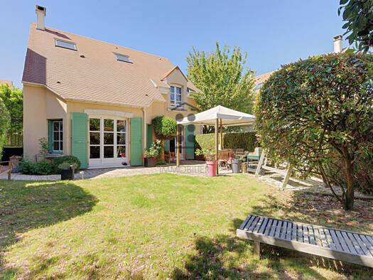 Maison à vendre 1 139 000 € 8 pièces 6 chambres 163 m² 277 m² de terrain Buzenval Rueil-Malmaison 92500