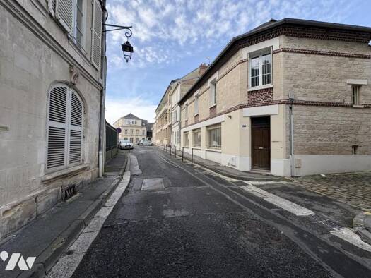 Local commercial à vendre 139 000 € Laon 02000