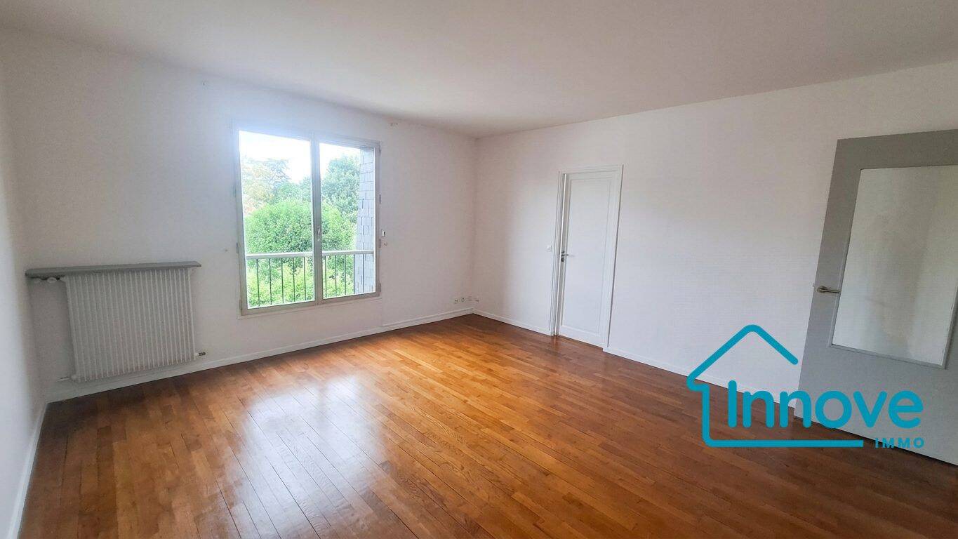 Appartement 2 pièces 44 m² · à Versailles · 43,7 m² · 1 134 €/mois