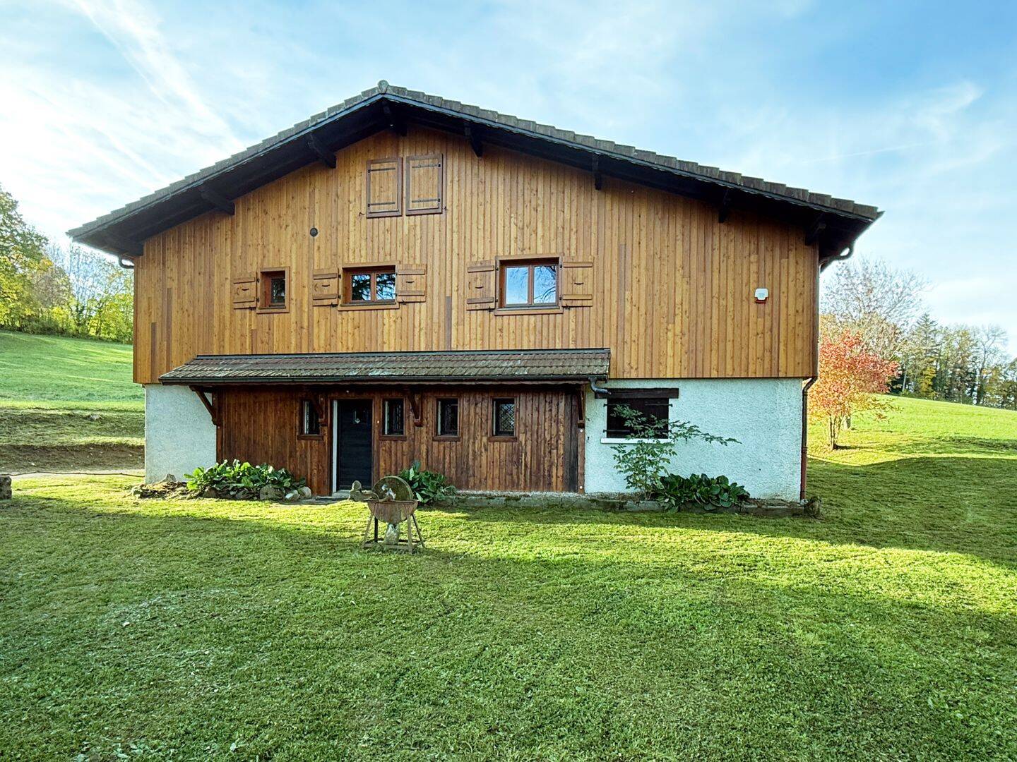 Maison 6 pièces 155 m² · à Faucigny · 155 m² · 2 100 €