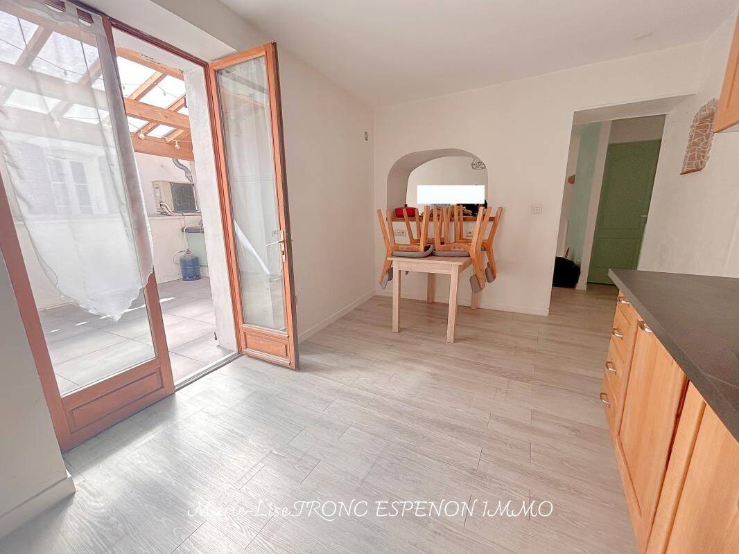 Maison 6 pièces 113 m² · à Courthézon · 113 m² · 199 000 €