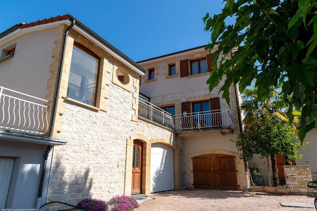Maison 7 pièces 185 m² · à Châtel-Guyon · 185 m² · 349 000 €