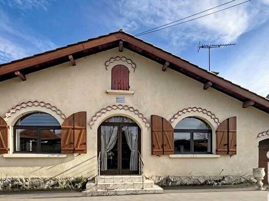 Maison de plain-pied à vendre 159 000 € 4 pièces 2 chambres 76 m² 776 m² de terrain Est Fleurance 32500