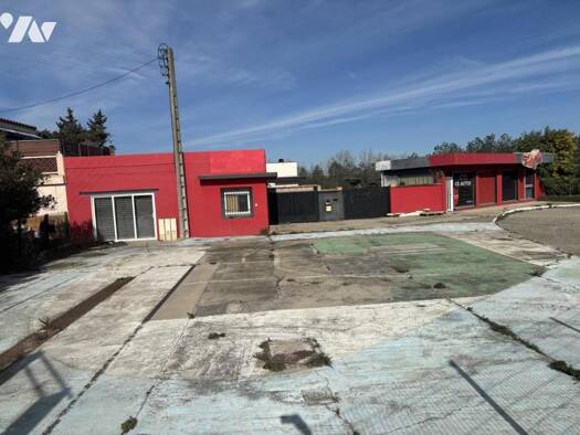 Local commercial à vendre 220 500 € Villemolaque 66300