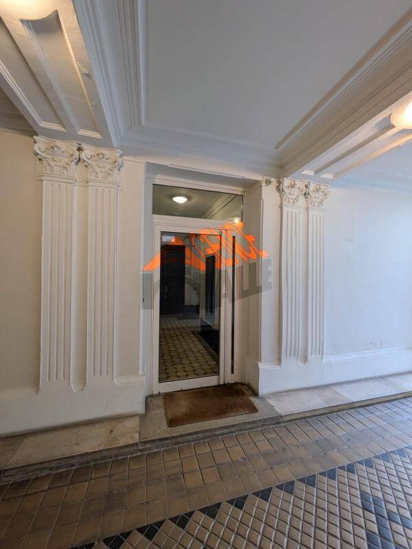 Appartement 2 pièces 59 m² · à Paris 17ème Arrondissement · 59,3 m² · 2 200 €/mois