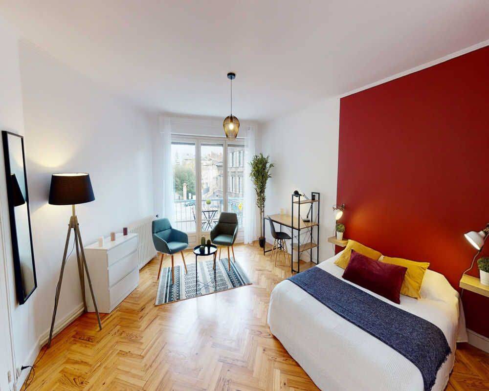 Appartement 4 pièces 110 m² · à Bordeaux · 110 m² · 755 €