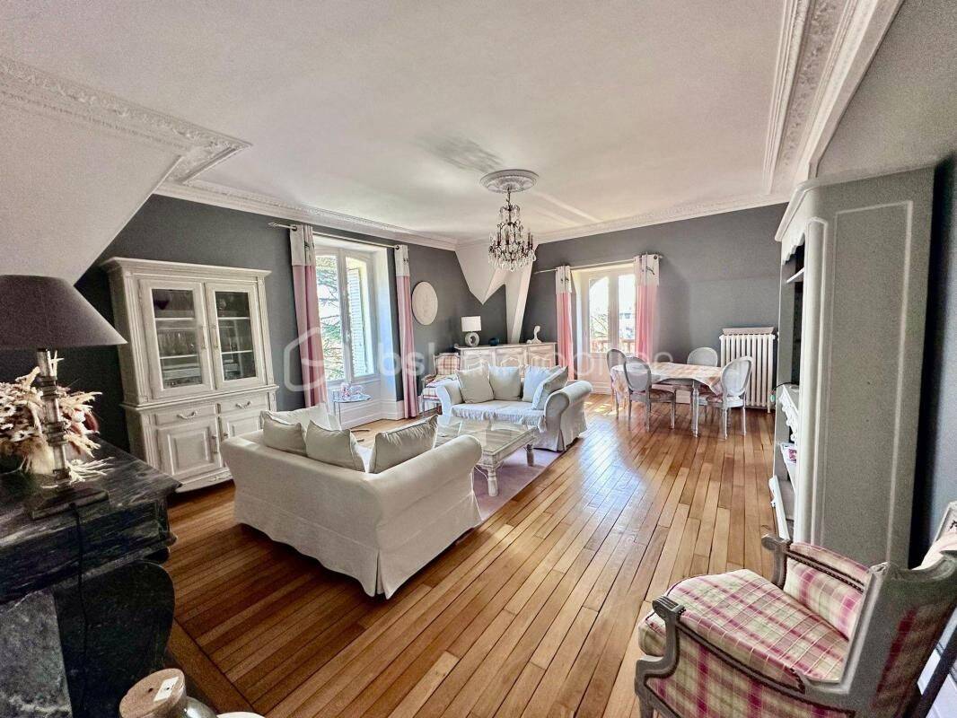 Appartement 4 pièces 131 m² · à Sens · 131 m² · 215 000 €