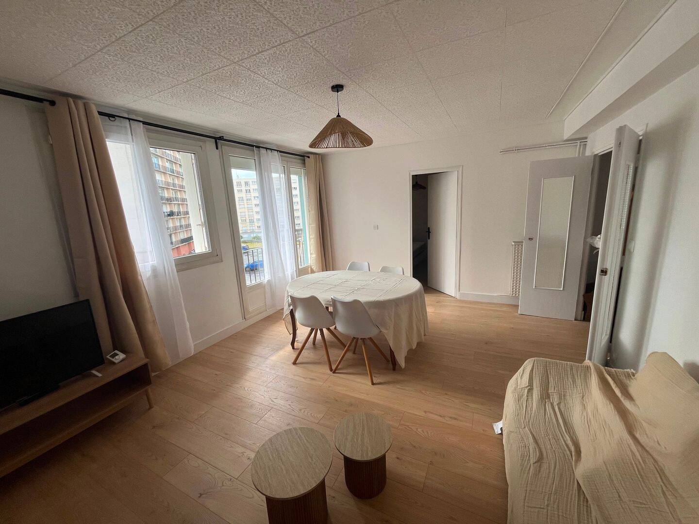 Appartement 4 pièces 82 m² · à Brest · 82 m² · 390 €/mois