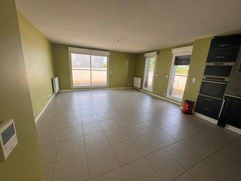 Appartement 3 pièces 71 m² · à Lormont · 70,7 m² · 995 €