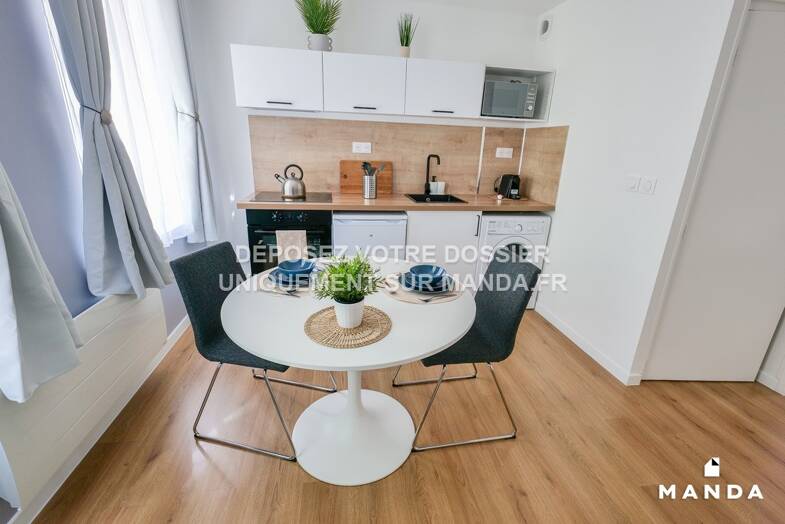 Appartement à louer 750 € 2 pièces 1 chambre 27 m² 1er étage Caulier Lille 59800