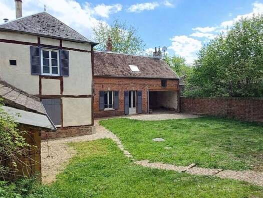 Maison à vendre 263 750 € 6 pièces 4 chambres 142 m² 805 m² de terrain Chaumont-en-Vexin 60240