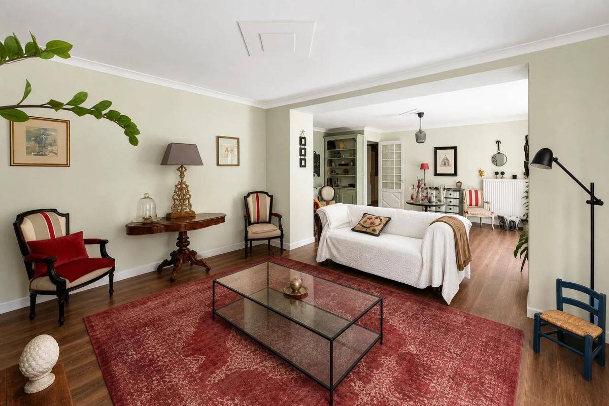 Maison 10 pièces 334 m² · à Mirande · 334 m² · 215 000 €
