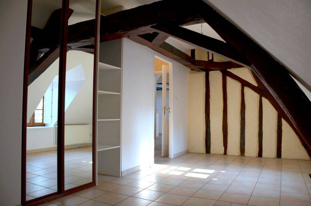 Appartement 3 pièces 81 m² · à Chalon-sur-Saône · 81 m² · 775 €/mois