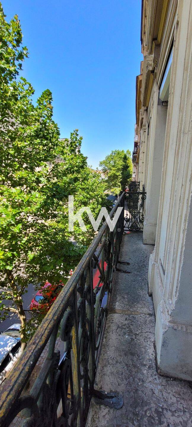 Appartement 4 pièces 122 m² · à Saint-Étienne · 122,4 m² · 169 000 €