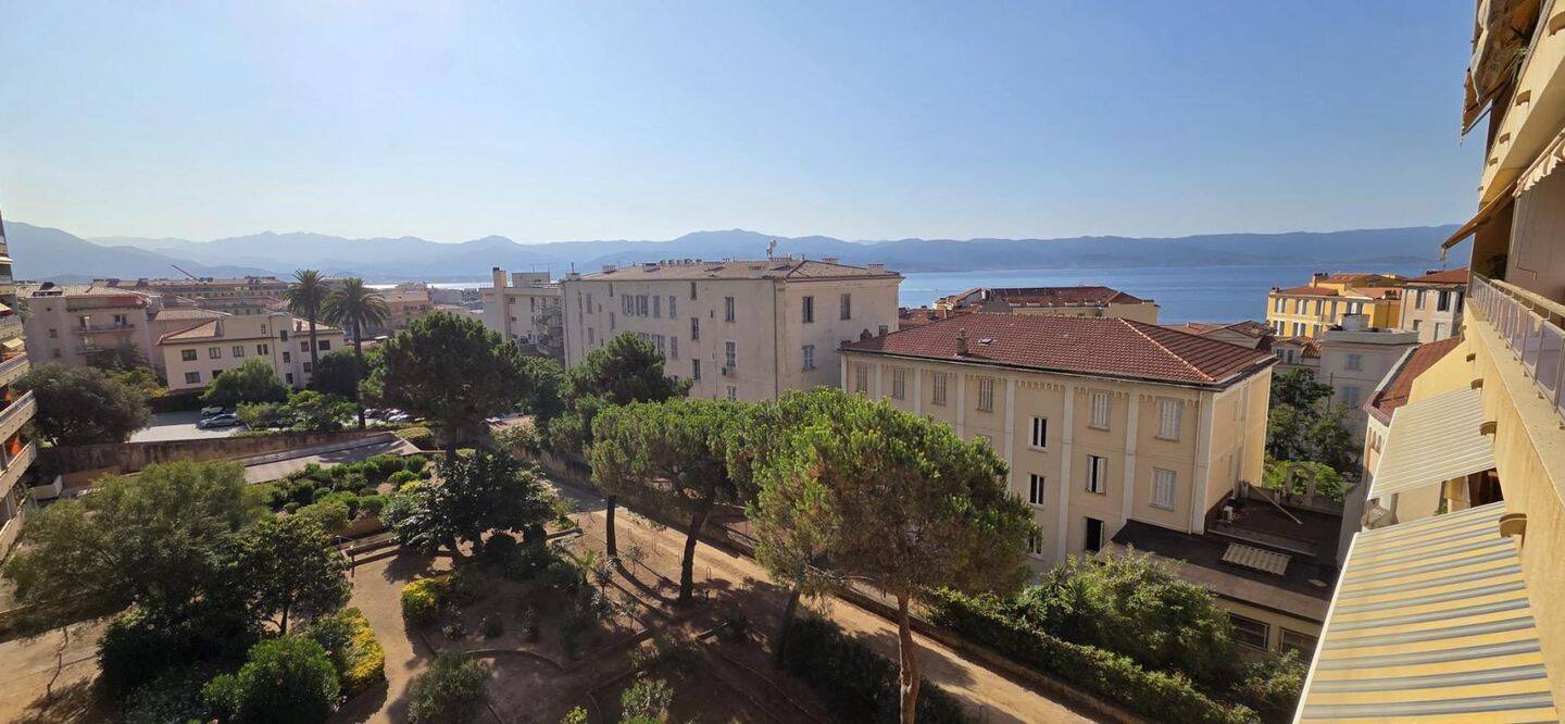 Appartement 3 pièces 79 m² · à Ajaccio · 79 m² · 449 000 €