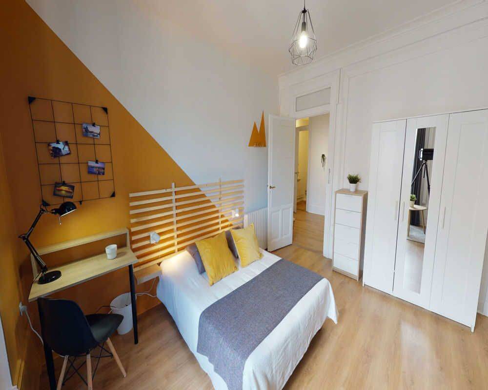 Appartement 5 pièces 130 m² · à Lyon 2ème Arrondissement · 130 m² · 935 €