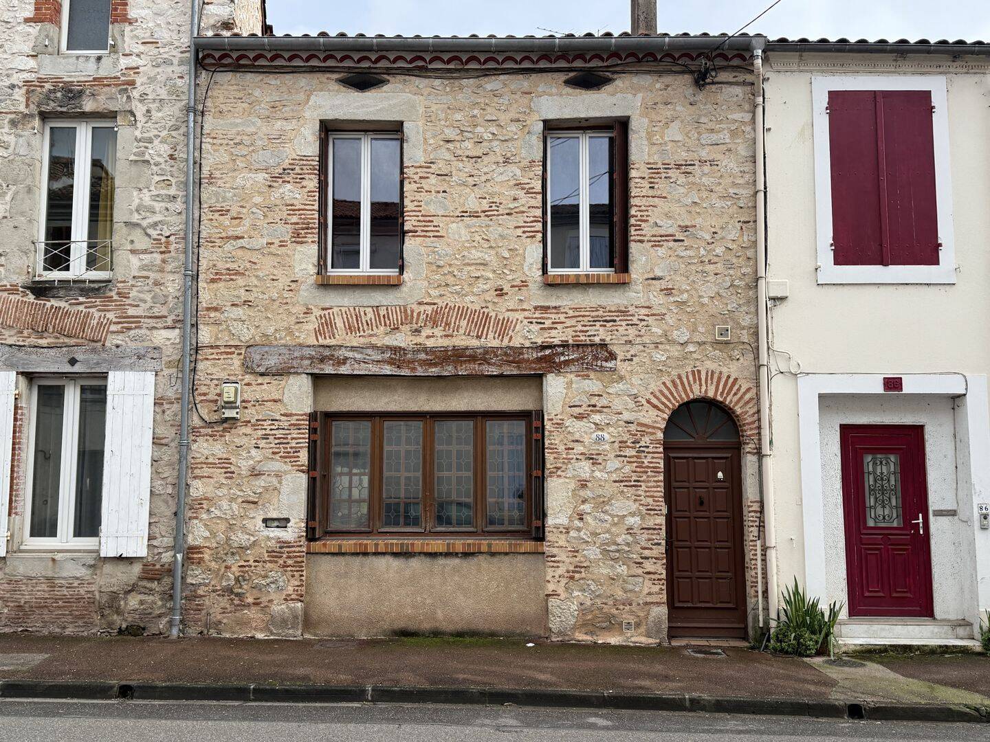Maison 6 pièces 218 m² · à Villeneuve-sur-Lot · 218,2 m² · 98 900 €