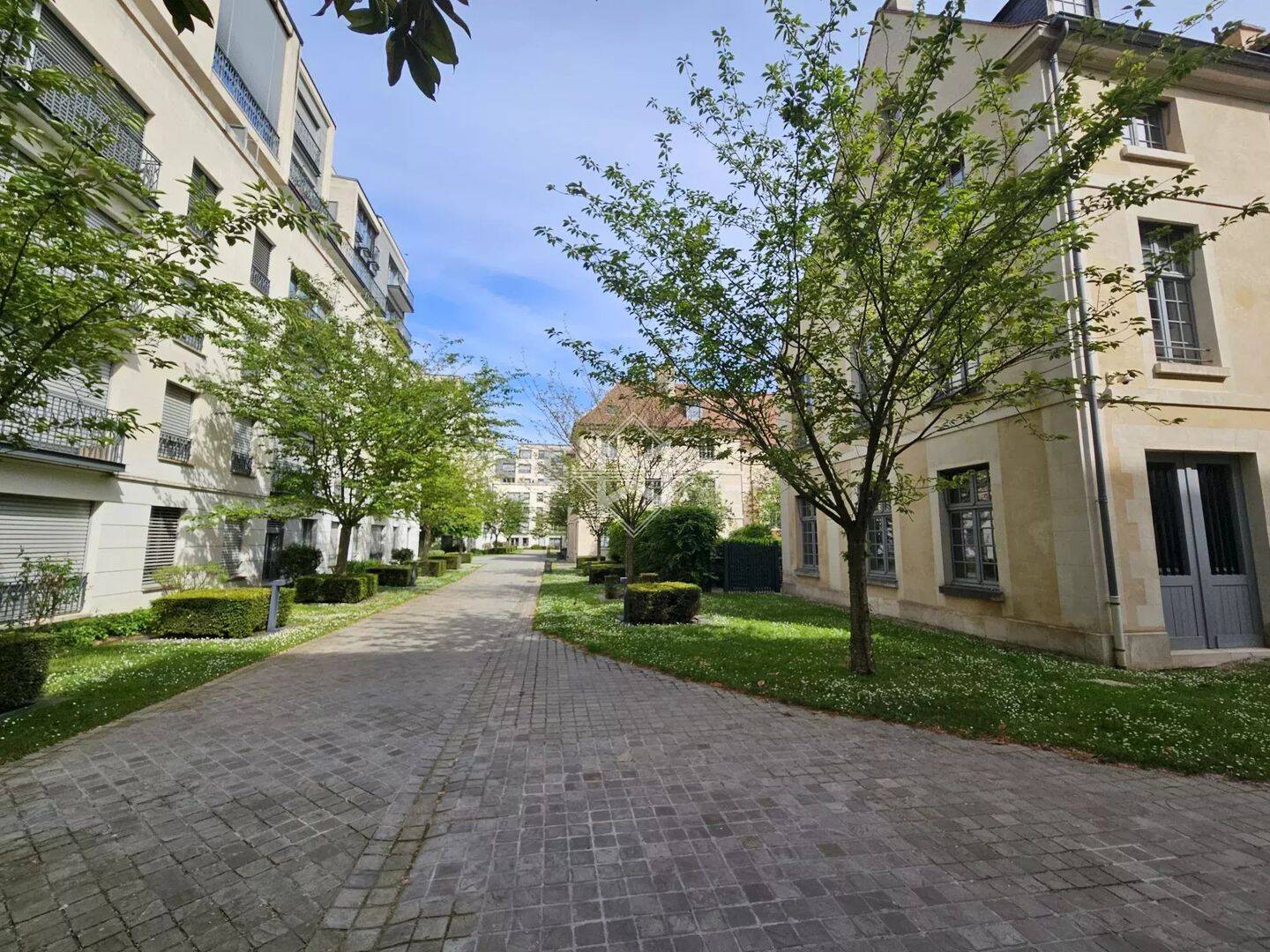 Appartement 4 pièces 116 m² · à Paris 7ème Arrondissement · 116 m² · 7 000 €