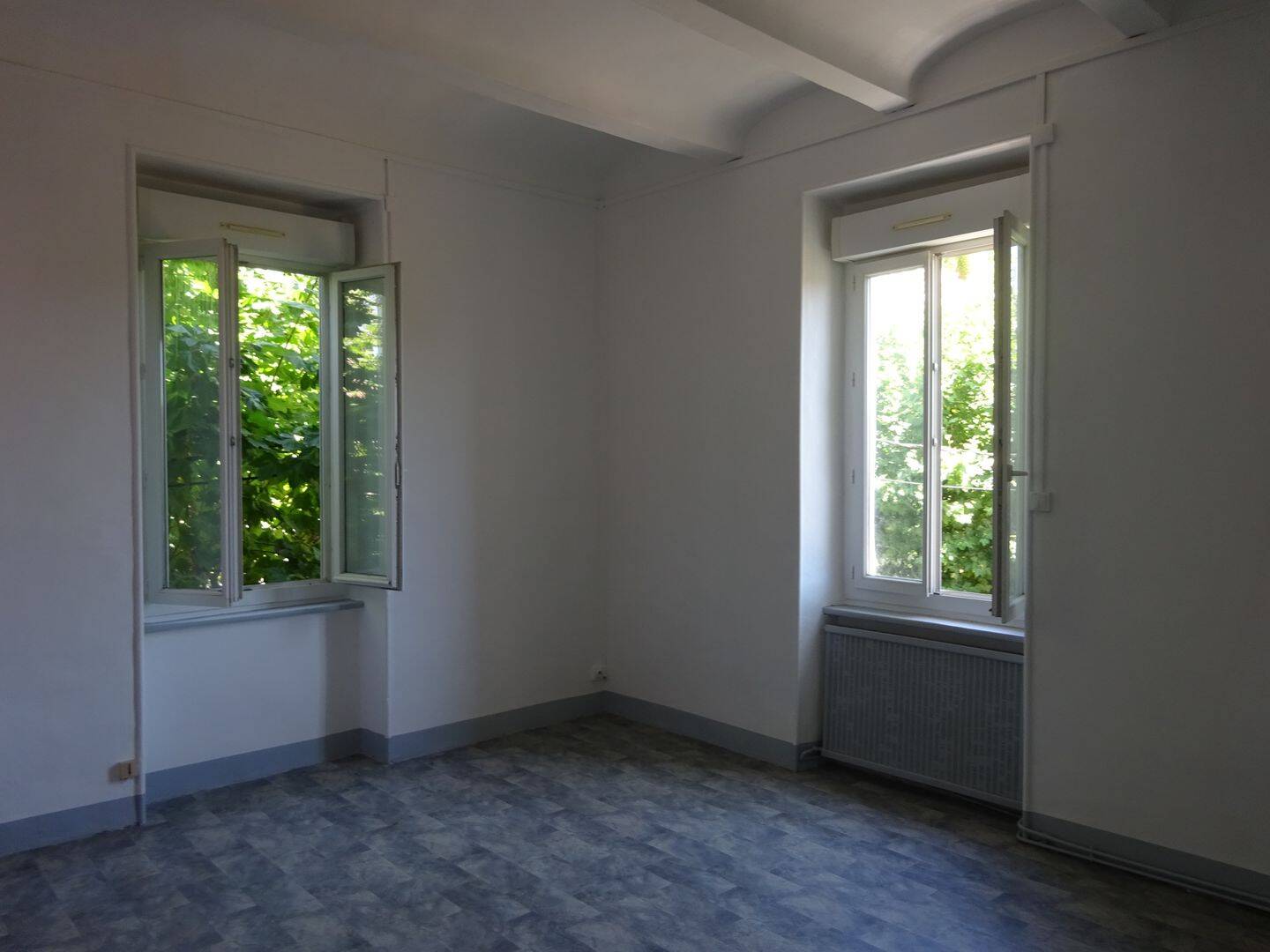 Appartement 3 pièces 70 m² · à Alès · 70 m² · 490 €