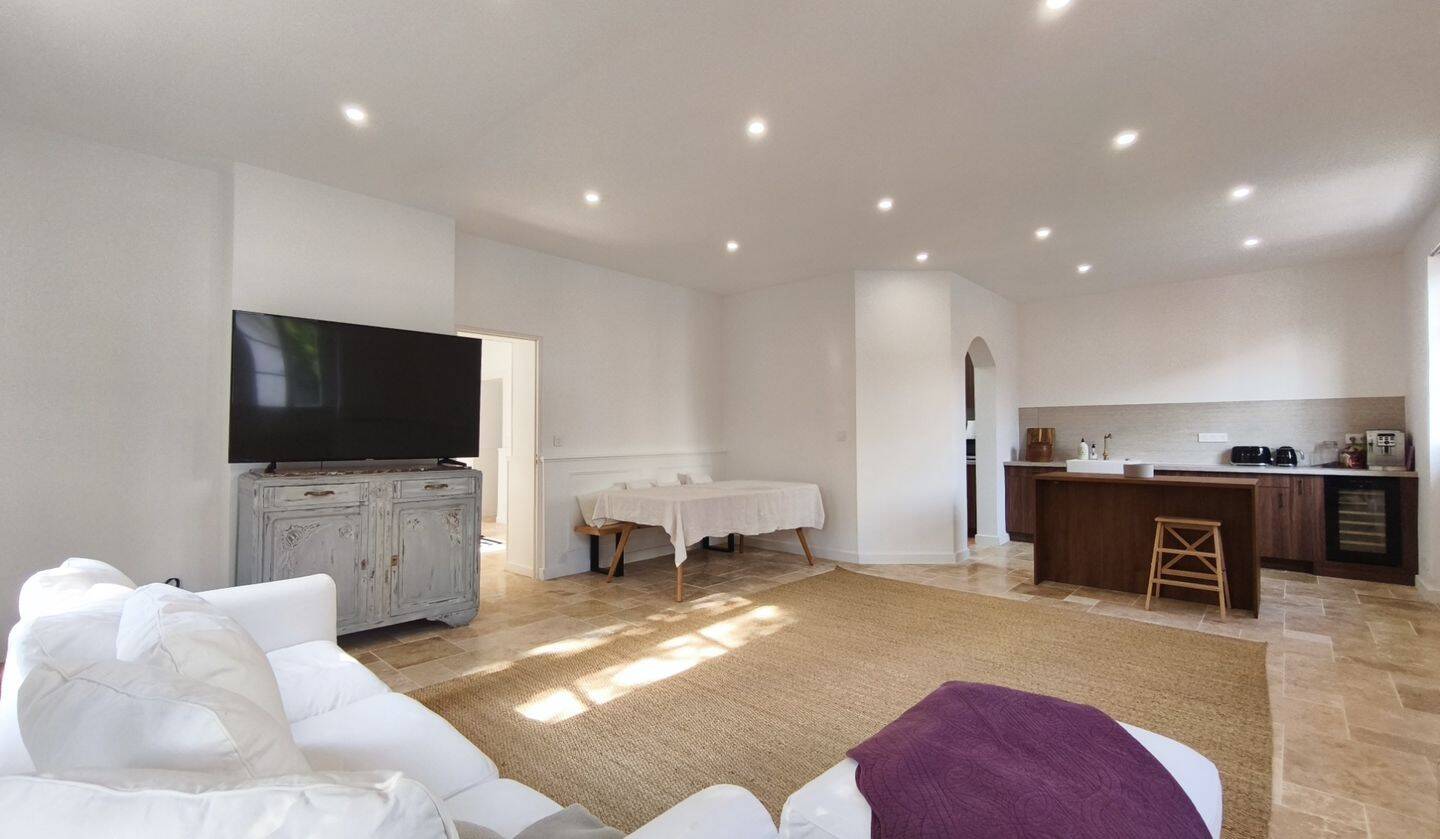Maison 8 pièces 201 m² · à Gujan-Mestras · 201 m² · 729 900 €