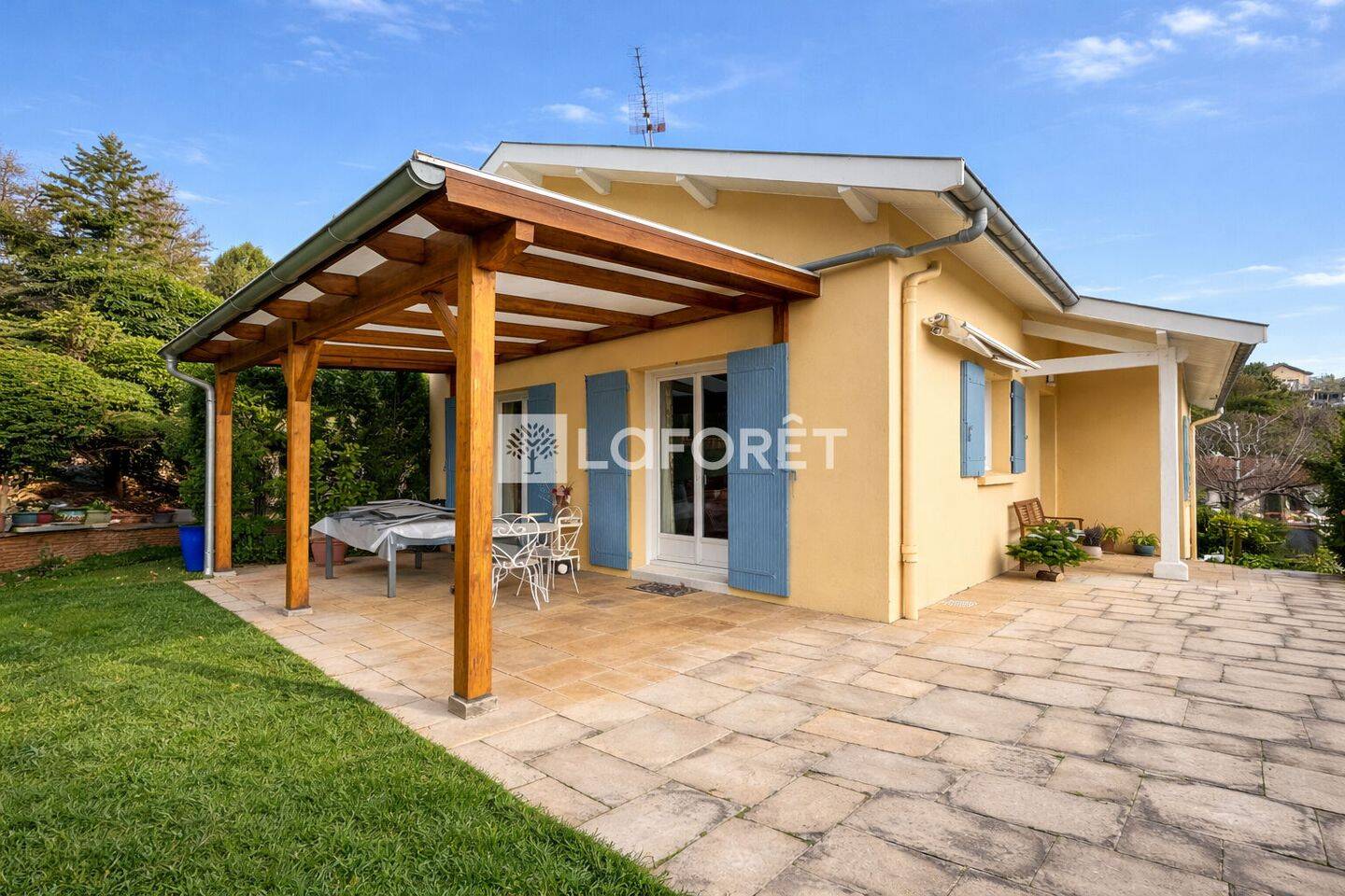 Maison 6 pièces 143 m² · à Lozanne · 143 m² · 480 000 €