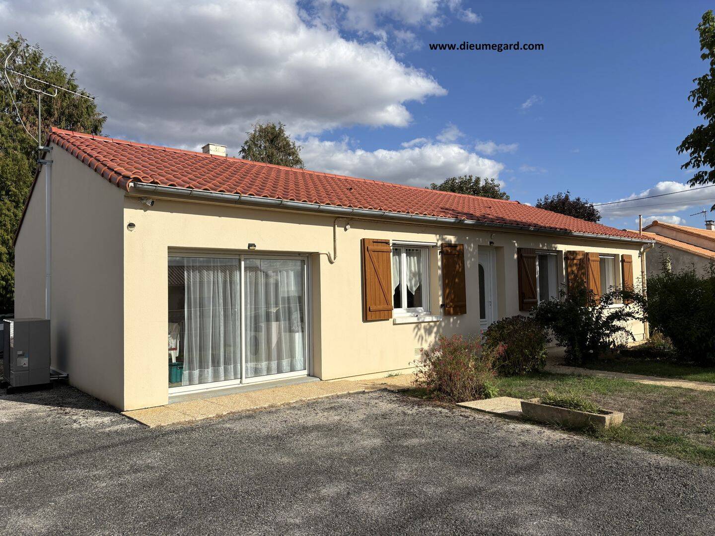 Maison 4 pièces 96 m² · à Azay-le-Brûlé · 96 m² · 187 200 €