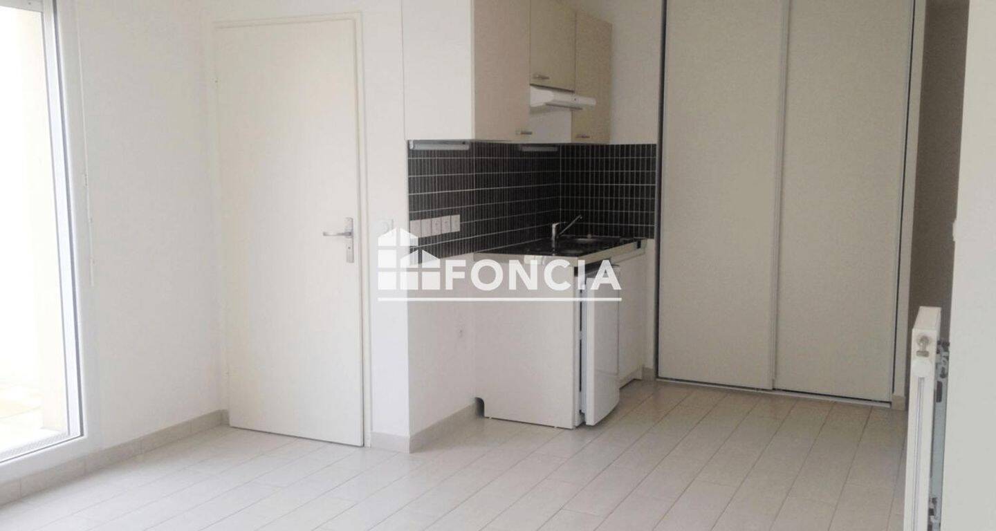 Appartement 1 pièce 30 m² · à Herblay-sur-Seine · 29,7 m² · 695 €
