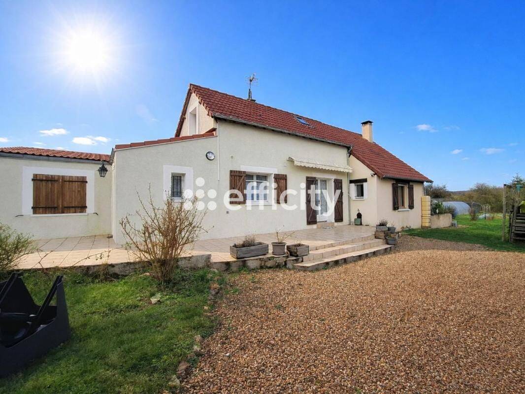 Maison 6 pièces 131 m² · à La Loupe · 131 m² · 215 000 €