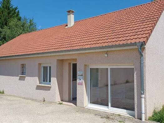 Maison de plain-pied à vendre 240 000 € 5 pièces 3 chambres 105 m² 506 m² de terrain Mirebeau-sur-Bèze 21310