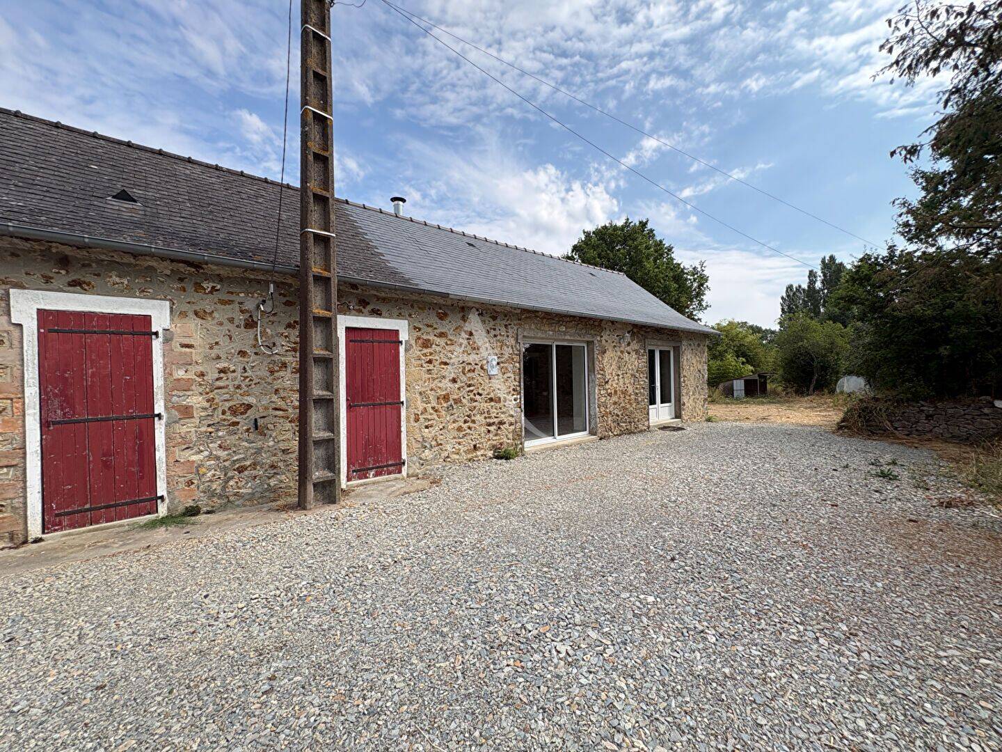 Maison 5 pièces 106 m² · à Gennes-Longuefuye · 106 m² · 740 €/mois